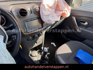 Dacia Sandero II Stepway Celebration picture 16