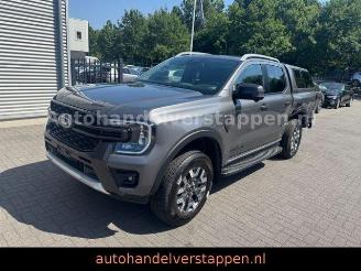 uszkodzony samochody osobowe Ford Ranger Plug-in-Hybrid Wildtrak e-4WD Doppelkabin 2026/2
