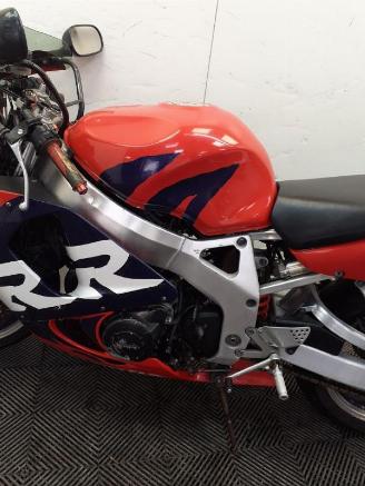 Honda CBR 900  picture 15