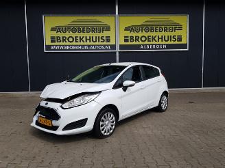 krockskadad bil auto Ford Fiesta 1.0 Style 2016/3