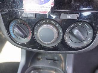 Opel Corsa 1.4 16v picture 6