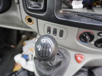 Renault Trafic 2.0 dCi picture 7