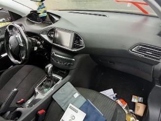 Peugeot 308 1.6 HDi picture 5