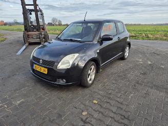 Suzuki Swift 1.3 picture 3