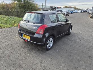Suzuki Swift 1.3 picture 1
