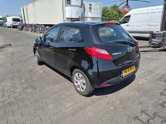Mazda 2 1.3 picture 2