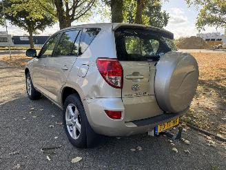 Toyota Rav-4  picture 3
