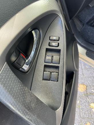 Toyota Rav-4  picture 12