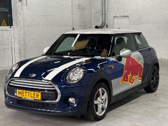 Avarii autoturisme Mini Cooper 1.5 12V Cooper Hatchback 2Dr Benzine 1.499cc 100kW (136pk) FWD 2014/11