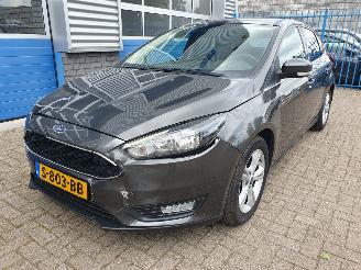 Voiture accidenté Ford Focus 1.5 Titanium 2016/3