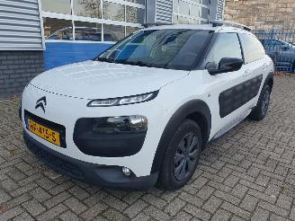 krockskadad bil auto Citroën C4 cactus 1.6 BlueHDi Shine SCHADEVRIJ 2015/10