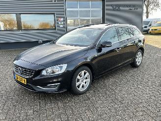 Avarii autoturisme Volvo V-60 2.0 T5 Kinetic 245PK Automaat 2016/7