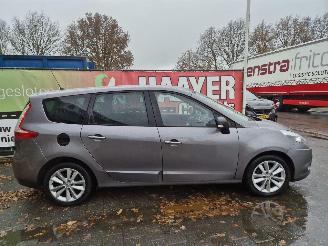 Renault Grand-scenic 1.4 tce celsium picture 2