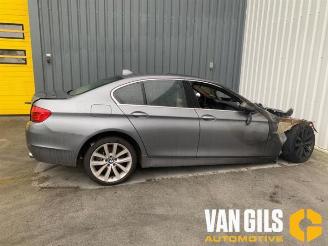 BMW 5-serie 5 serie (F10), Sedan, 2009 / 2016 530i 24V TwinPower Turbo picture 4