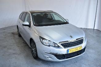 Auto incidentate Peugeot 308 1.2 PureT.Blue L. Ex 2017/3