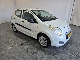 damaged passenger cars Suzuki Alto 1.0 Comfort EASSS 2013/8