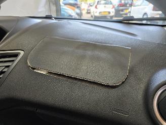 Ford Fiesta 1.6 TDCi Style picture 16