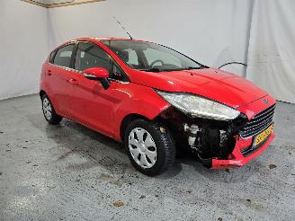 Vaurioauto  passenger cars Ford Fiesta 1.5 TDCi Titanium 2015/6