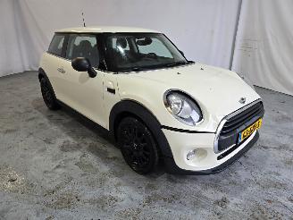 Vrakbiler auto Mini One 1.2 Salt 2015/8