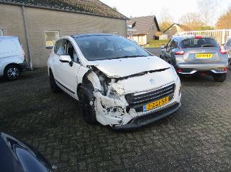Auto incidentate Peugeot 3008 1.6 THP Active Aut NAP REST BPM 1700 EURO !!!! 2015/1