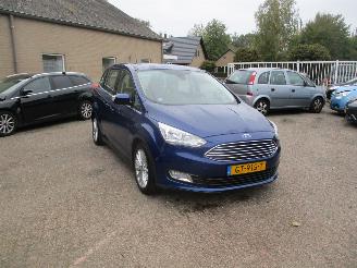 Vaurioauto  passenger cars Ford Grand C-Max 1.0 Titanium REST BPM 600 EURO !!!!! 2015/8