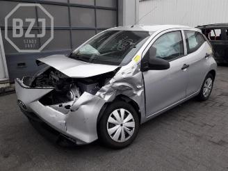 Coche siniestrado Toyota Aygo Aygo (B40), Hatchback, 2014 1.0 12V VVT-i 2020