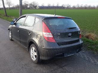disassembly passenger cars Hyundai I-30 1.6 crdi 2011/12