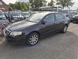 Salvage car Volkswagen Passat  2007/1