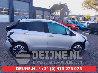 Toyota Yaris Yaris III (P13), Hatchback, 2010 / 2020 1.5 16V Hybrid picture 8