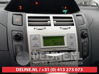 Toyota Yaris Yaris II (P9), Hatchback, 2005 / 2014 1.3 16V VVT-i picture 20