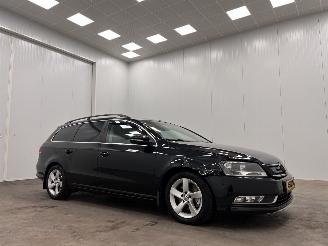 Voiture accidenté Volkswagen Passat Station 1.6 TDI Executive Navi Clima 2014/7