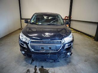 Vrakbiler auto Peugeot 4008 1.6 HDI 4X4 2013/11