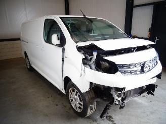 disassembly passenger cars Opel Vivaro 1.5 CDTI 2019/10