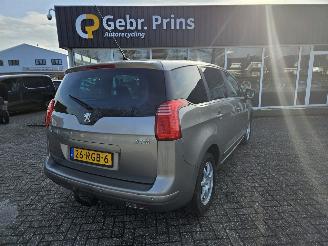 skadebil auto Peugeot 5008 1.6 VTI 16V MPV  Benzine 1.598cc 88kW (120pk) FWD 2011/5