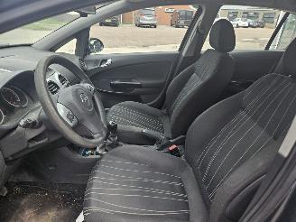 Opel Corsa 1.4 16V Twinport Hatchback  Benzine 1.364cc 66kW (90pk) FWD picture 9