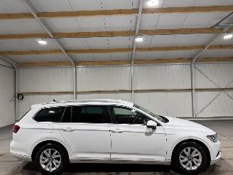 Voiture accidenté Volkswagen Passat 1.6TDI 88kW Clima Connected Series 2017/2