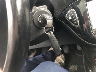 Opel Corsa-E Corsa 1.0 Turbo Cosmo picture 12