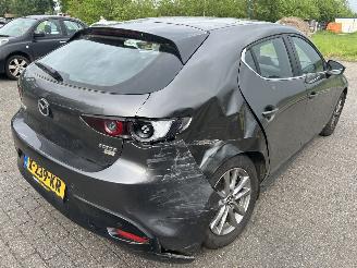 Mazda 3 2.0 SkyActive-G  Hybrid picture 5