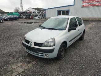demontáž osobní automobily Renault Clio 1.2 Onderdelen Zilver MV632 D7F726 2003/3