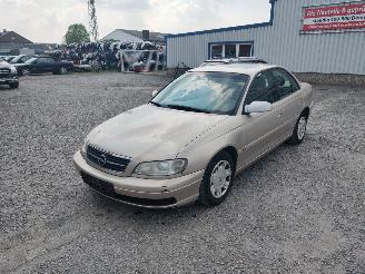 Uttjänta bilar auto Opel Omega 2.2 16V Beige Z489 Onderdelen Y22XE Motor 2000/3