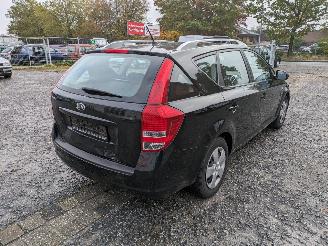 Kia Ceed 1.4 Schwarz picture 5