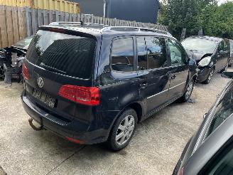 Autoverwertung Volkswagen Touran  2011/10