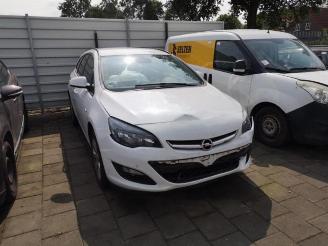 rozbiórka samochody osobowe Opel Astra Astra J Sports Tourer (PD8/PE8/PF8), Combi, 2010 / 2015 1.6 CDTI 16V 2015