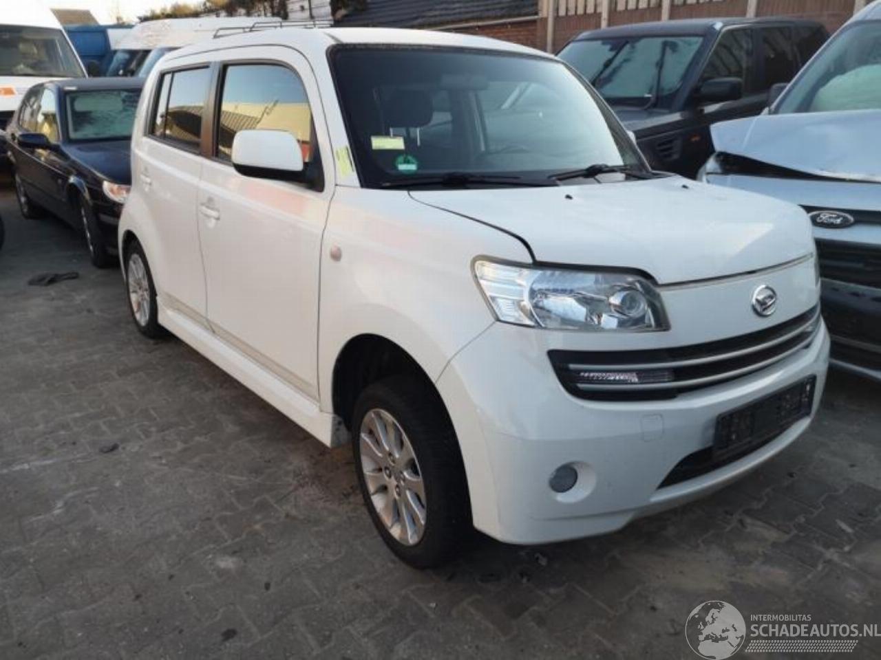 Daihatsu Materia Materia, Hatchback, 2006 / 2011 1.3 16V