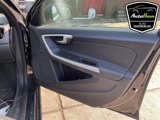 Volvo V-60 V60 I (FW/GW), Combi, 2010 / 2018 2.0 D4 16V picture 21