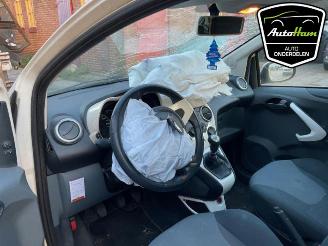 Ford Ka Ka II, Hatchback, 2008 / 2016 1.2 picture 10