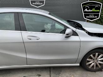 Mercedes A-klasse A (W176), Hatchback, 2012 / 2018 1.6 A-180 16V picture 12