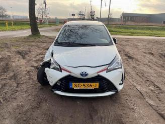 Coche siniestrado Toyota Yaris Yaris III (P13), Hatchback, 2010 / 2020 1.5 16V Hybrid 2018/3