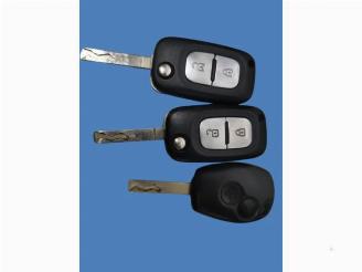 Auto da rottamare Renault Clio Clio III (BR/CR), Hatchback, 2005 / 2014 1.5 dCi FAP 2011/5