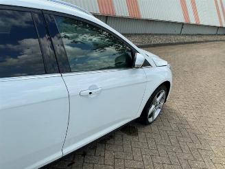 Ford Focus Focus 3 Wagon, Combi, 2010 / 2020 1.0 Ti-VCT EcoBoost 12V 125 picture 16